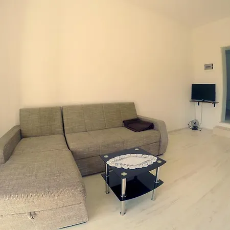 Nina Apartmán